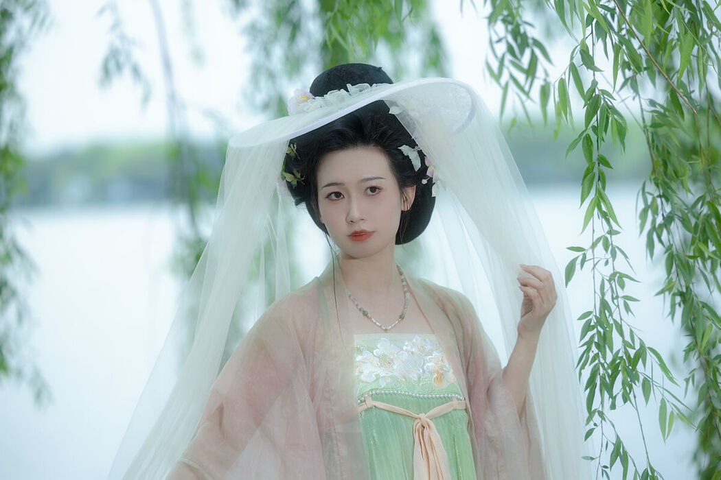 YiTuYu艺图语 Vol.7473 Zhi Shi