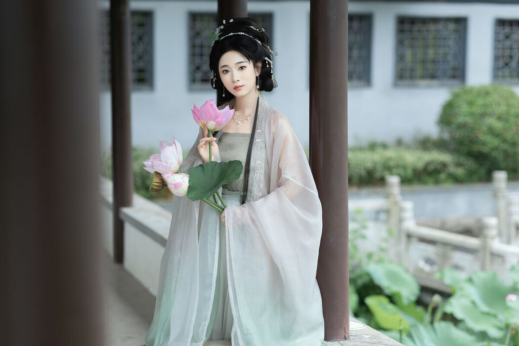 YiTuYu艺图语 Vol.7383 La Tu Tou