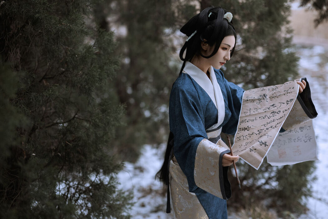 YiTuYu艺图语 Vol.7431 Zhi Yu Qian Deng