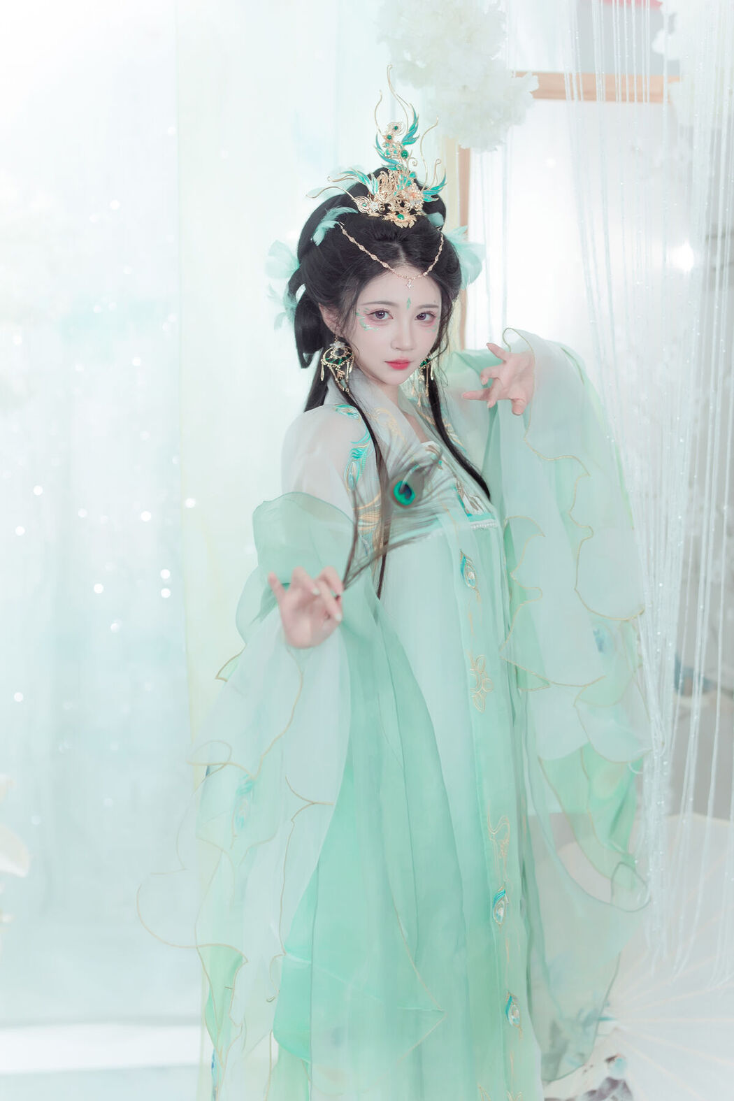 YiTuYu艺图语 Vol.7451 Qi Luo Sheng De Xiao Su Su