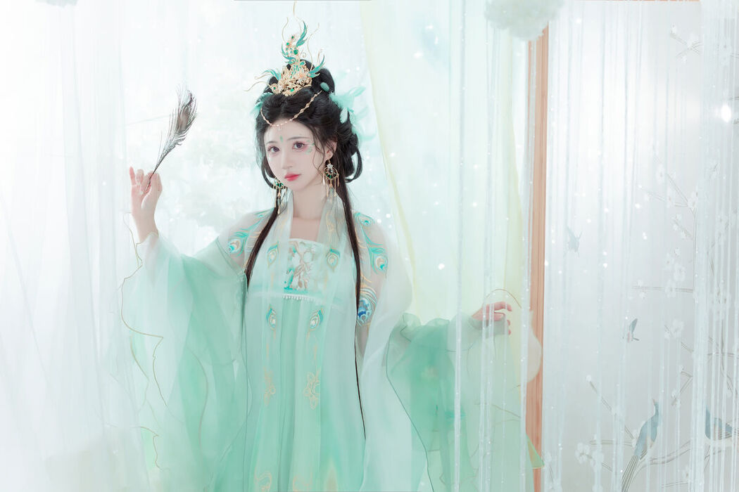 YiTuYu艺图语 Vol.7451 Qi Luo Sheng De Xiao Su Su