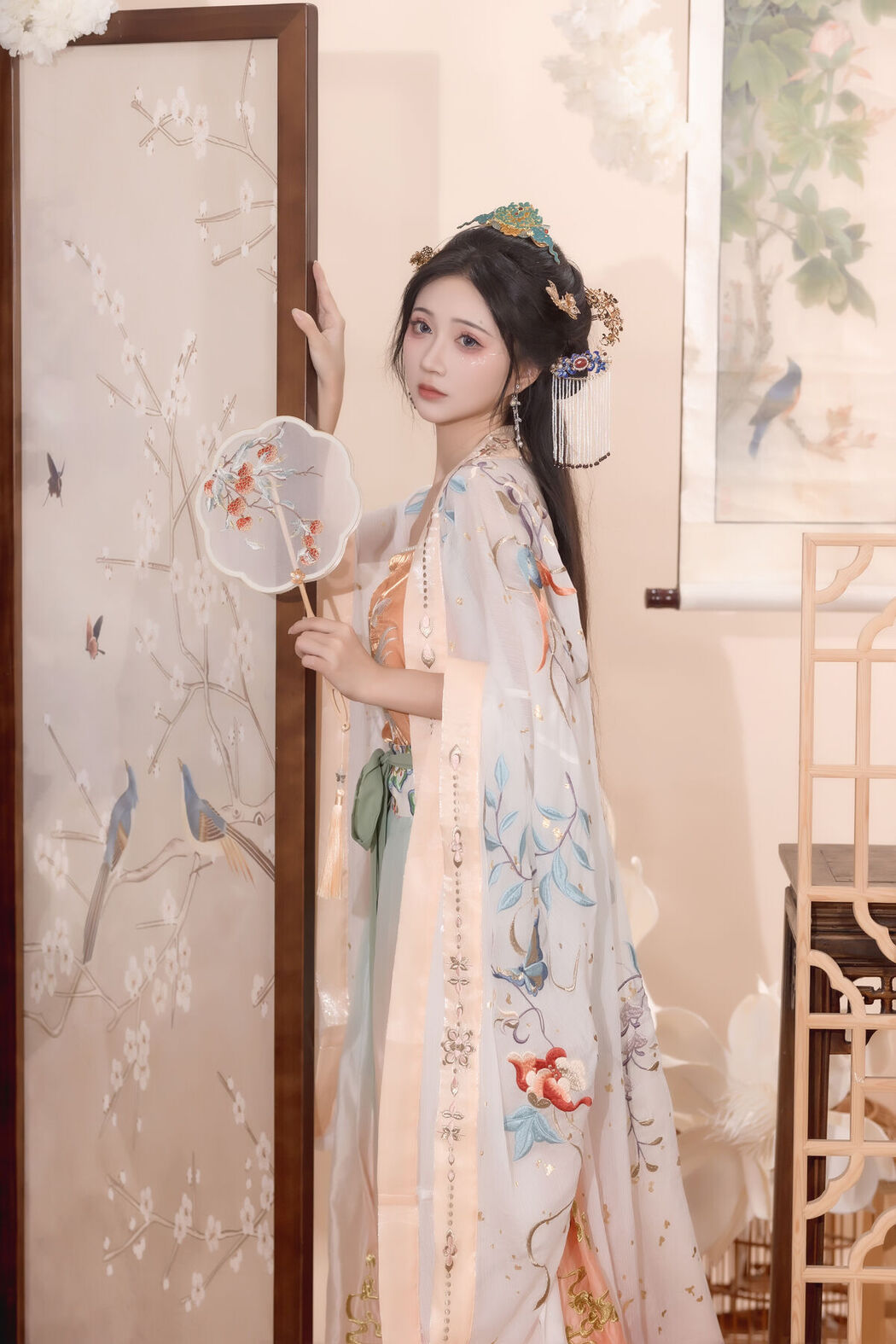 YiTuYu艺图语 Vol.7470 Qi Luo Sheng De Xiao Su Su