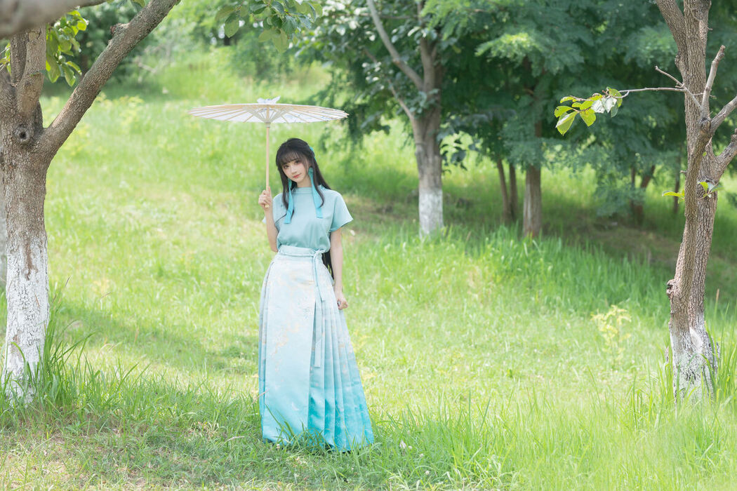 YiTuYu艺图语 Vol.7406 Qi Luo Sheng De Xiao Su Su
