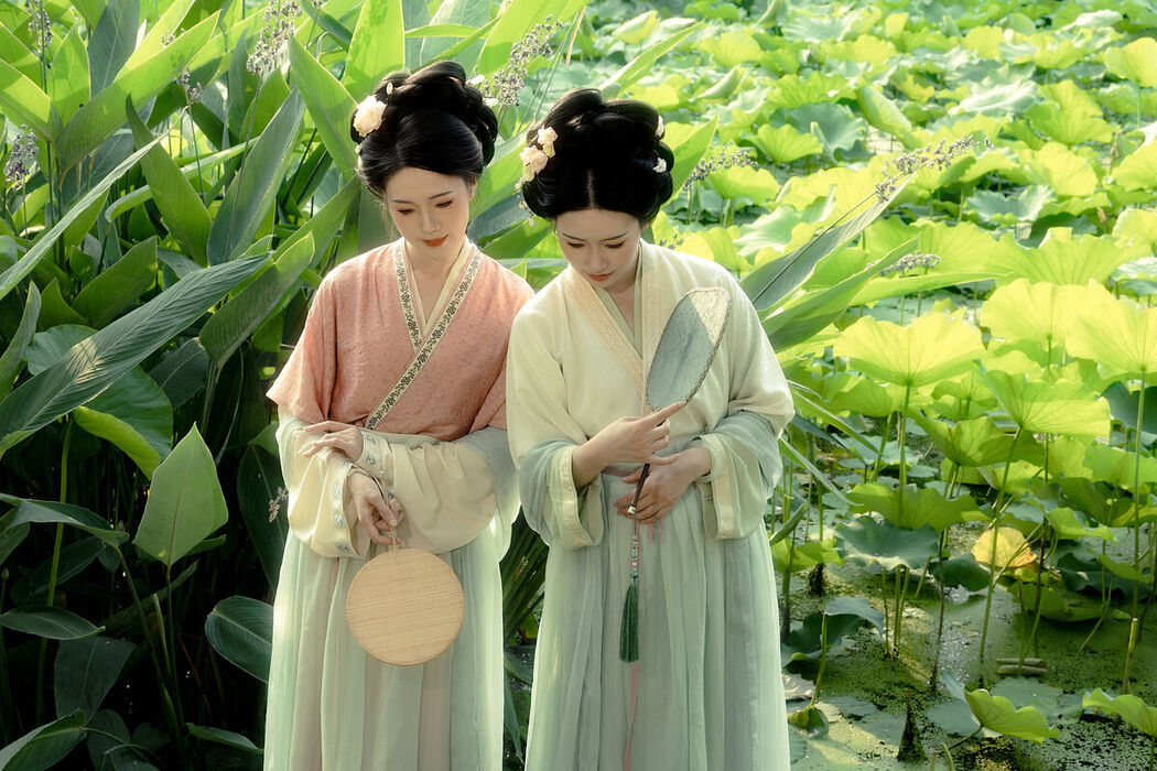 YiTuYu艺图语 Vol.7483 Yu Qing