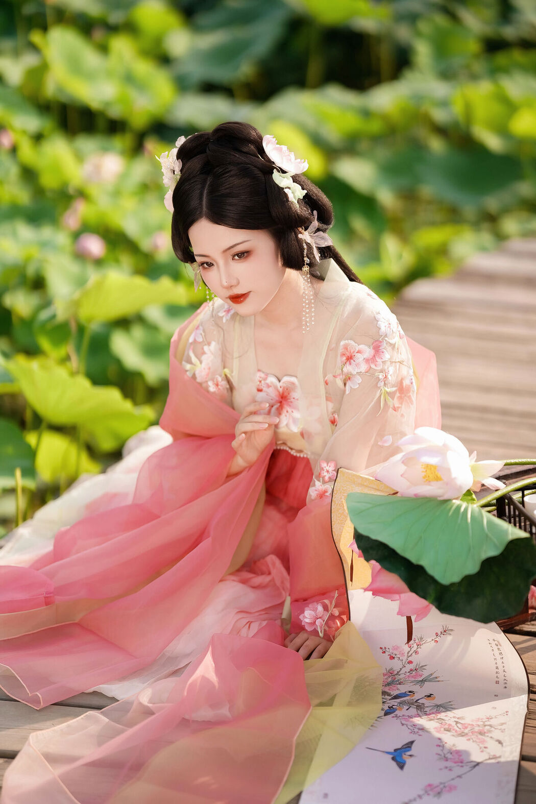 YiTuYu艺图语 Vol.7409 Yu Xiao Li Lili