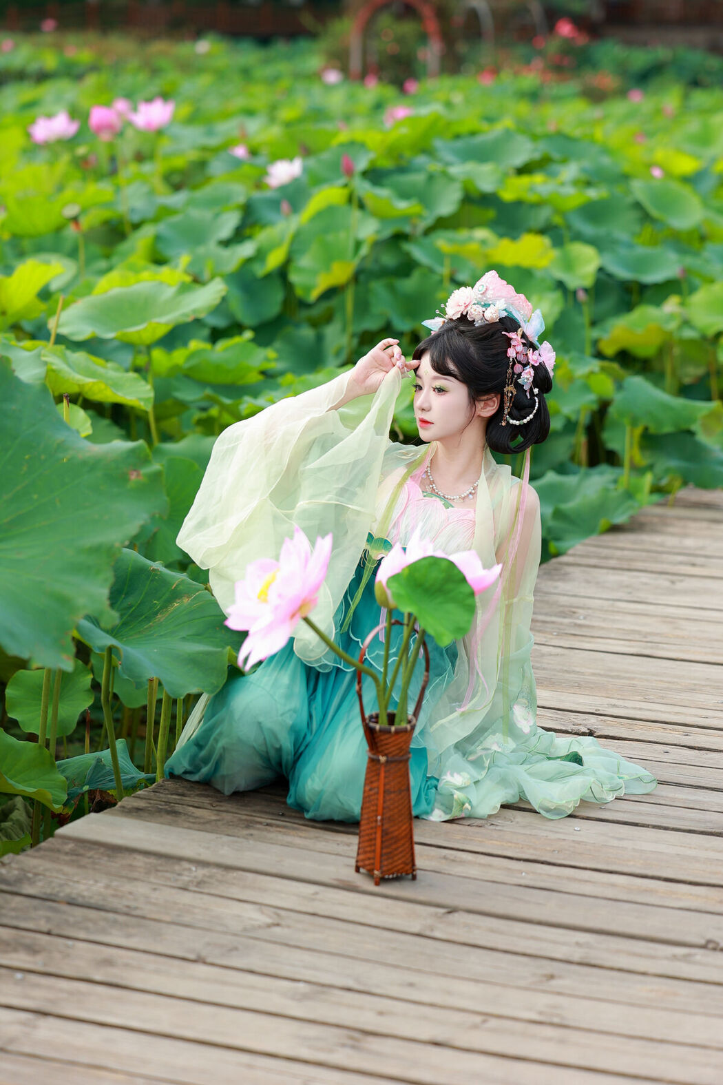 YiTuYu艺图语 Vol.7407 Bu Ke Ai De He He Miao