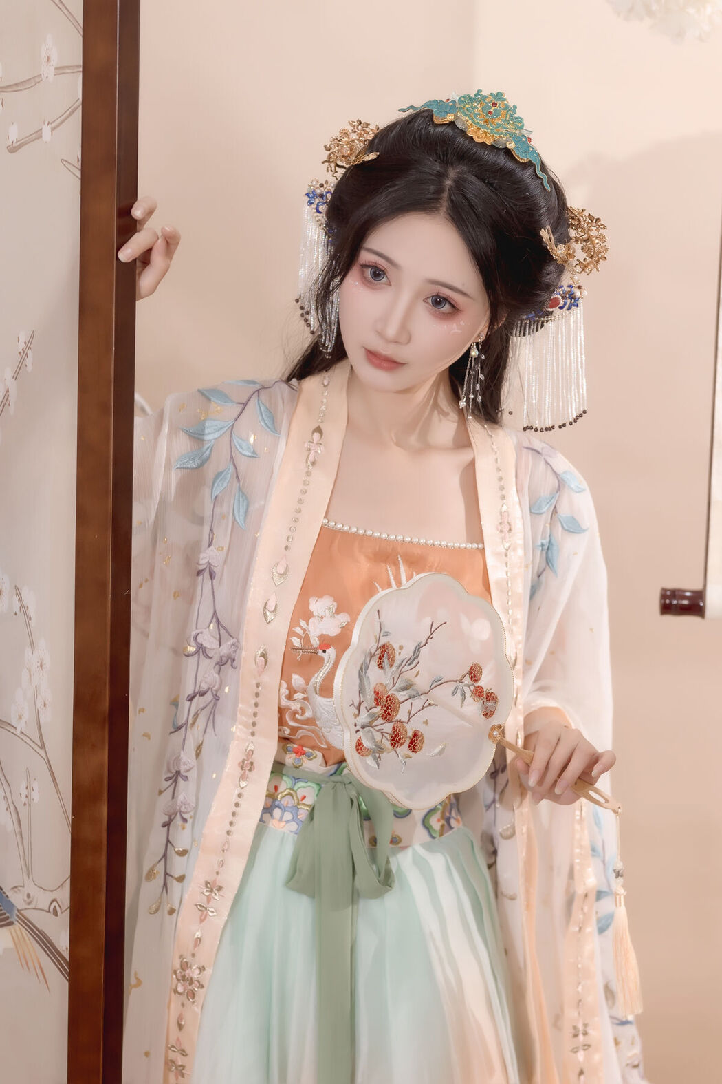 YiTuYu艺图语 Vol.7470 Qi Luo Sheng De Xiao Su Su