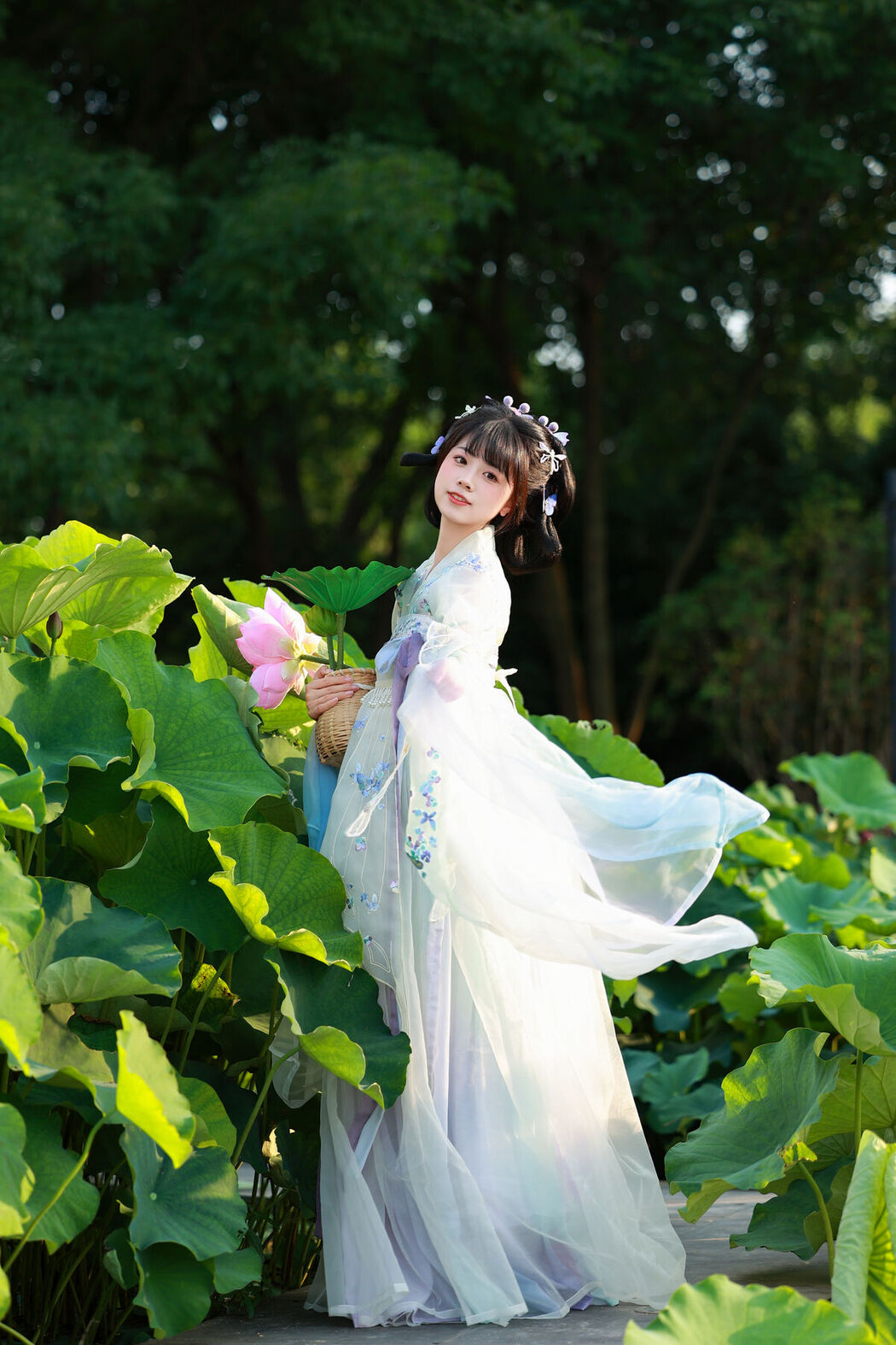 YiTuYu艺图语 Vol.7404 Yi Ming