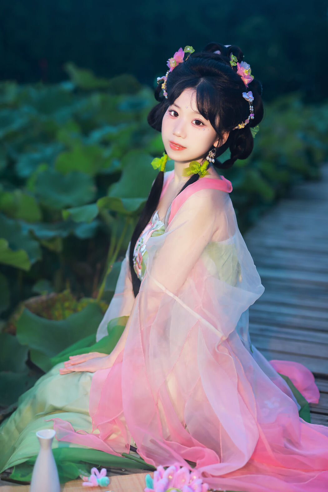 YiTuYu艺图语 Vol.7524 Zhou Zhou AY