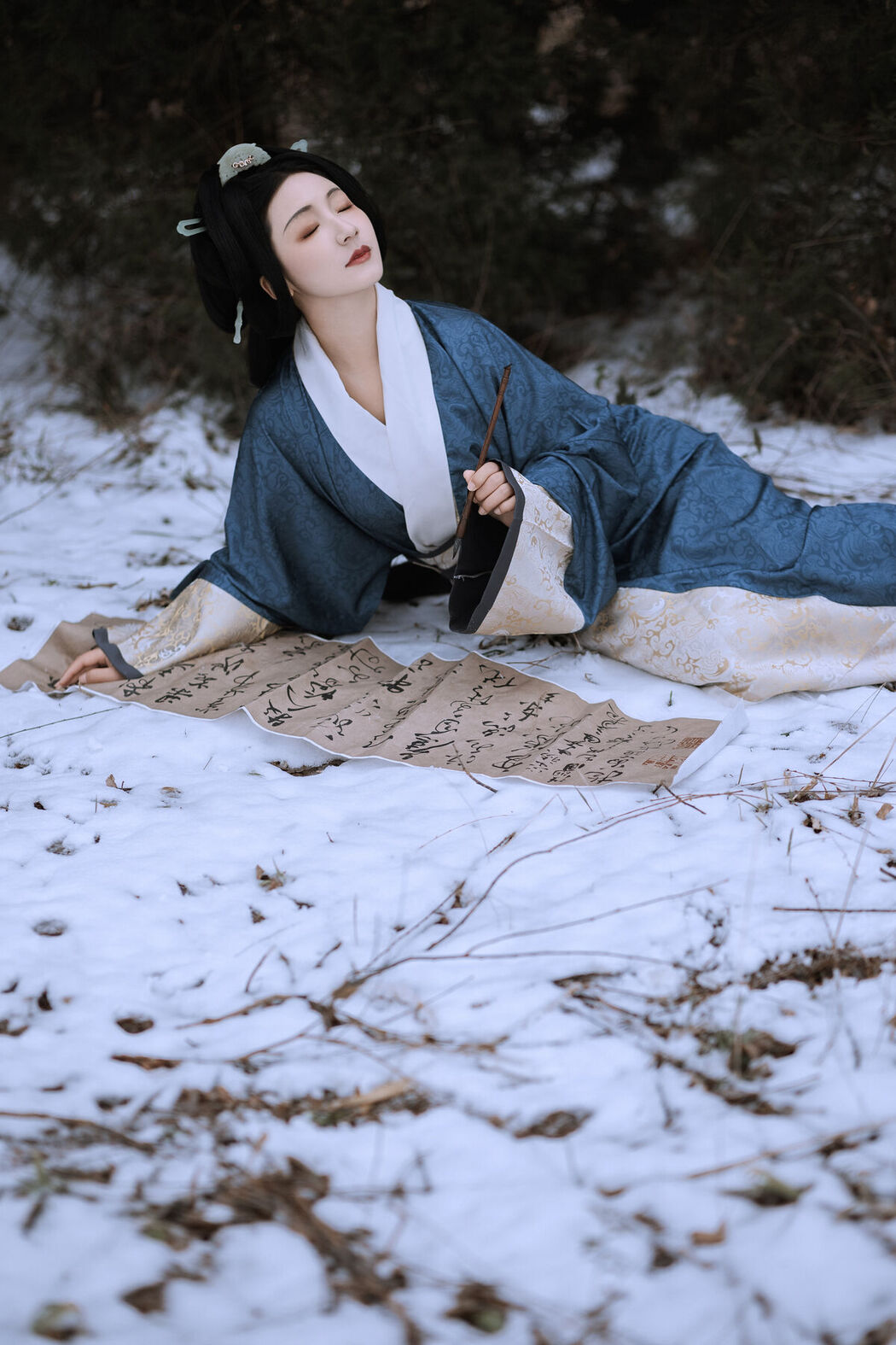 YiTuYu艺图语 Vol.7431 Zhi Yu Qian Deng