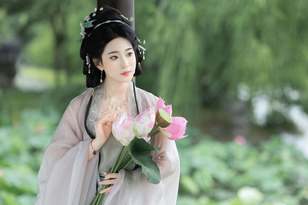 YiTuYu艺图语 Vol.7383 La Tu Tou