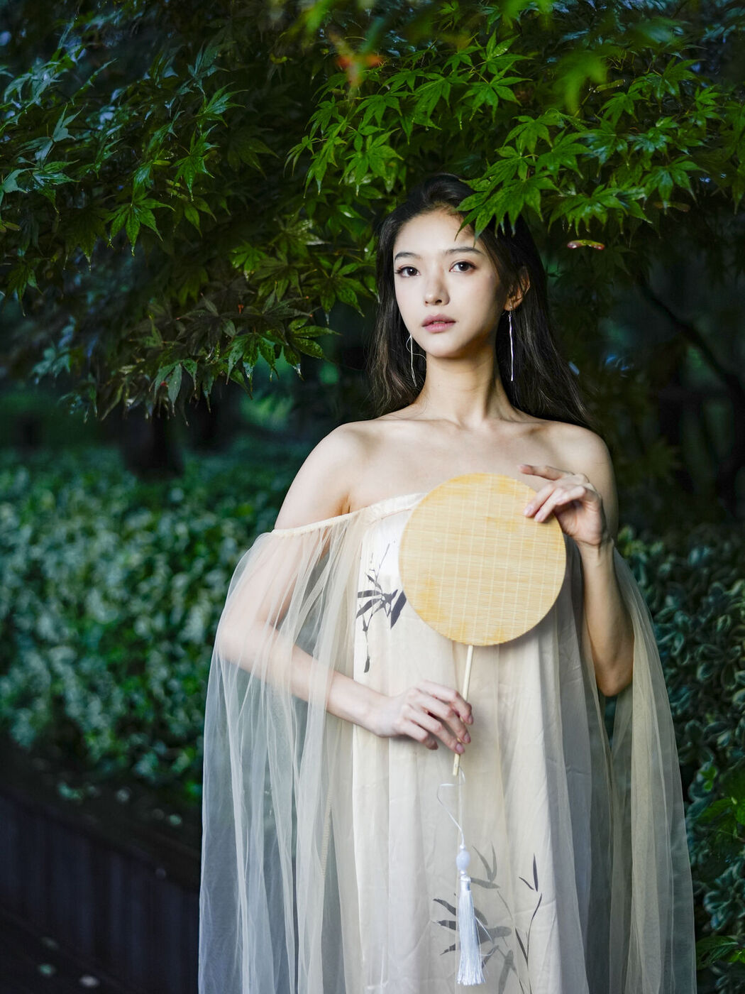 YiTuYu艺图语 Vol.7412 Yu Yan Jia