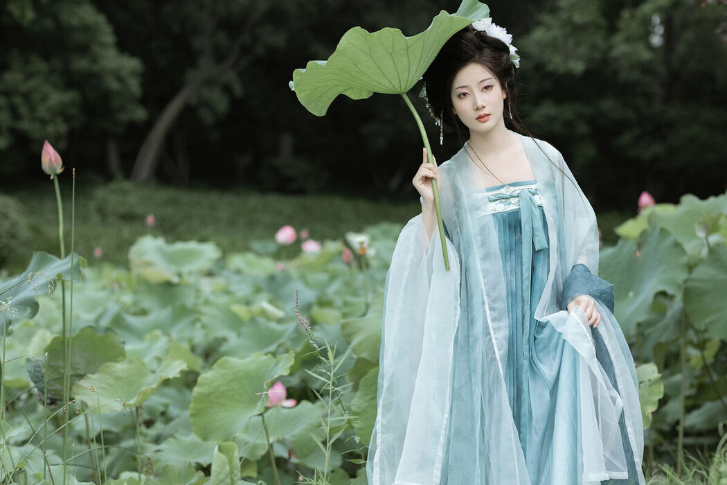YiTuYu艺图语 Vol.7336 Ling Ling Er
