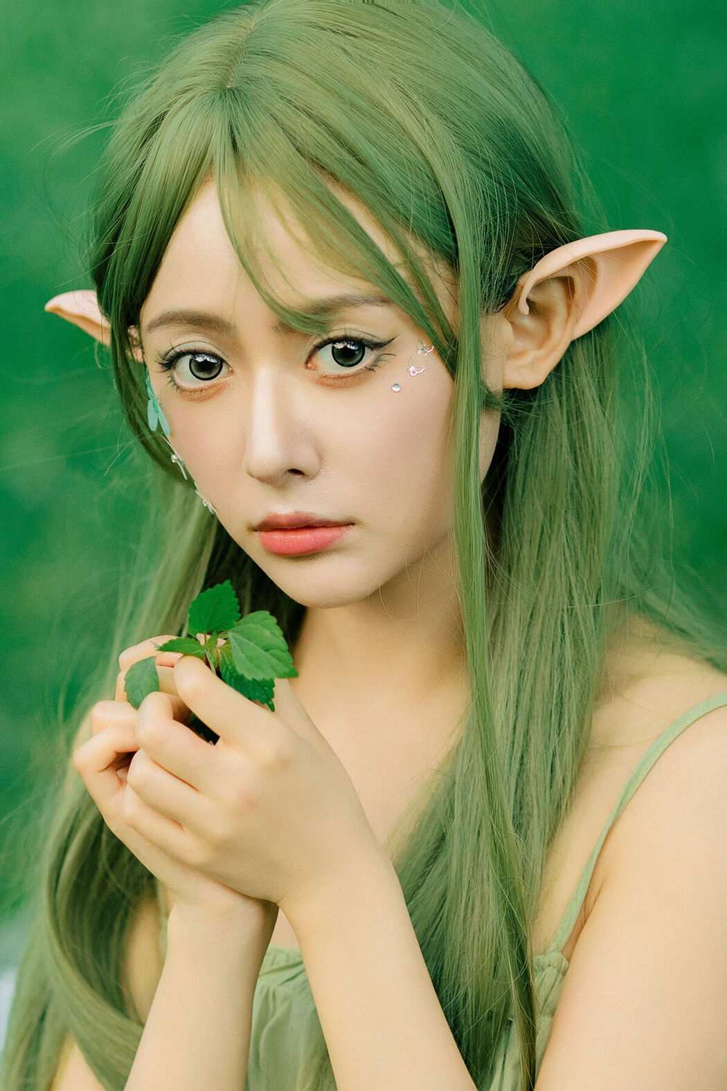 YiTuYu艺图语 Vol.7342 Shi Ang Yang Ya Cover Photo