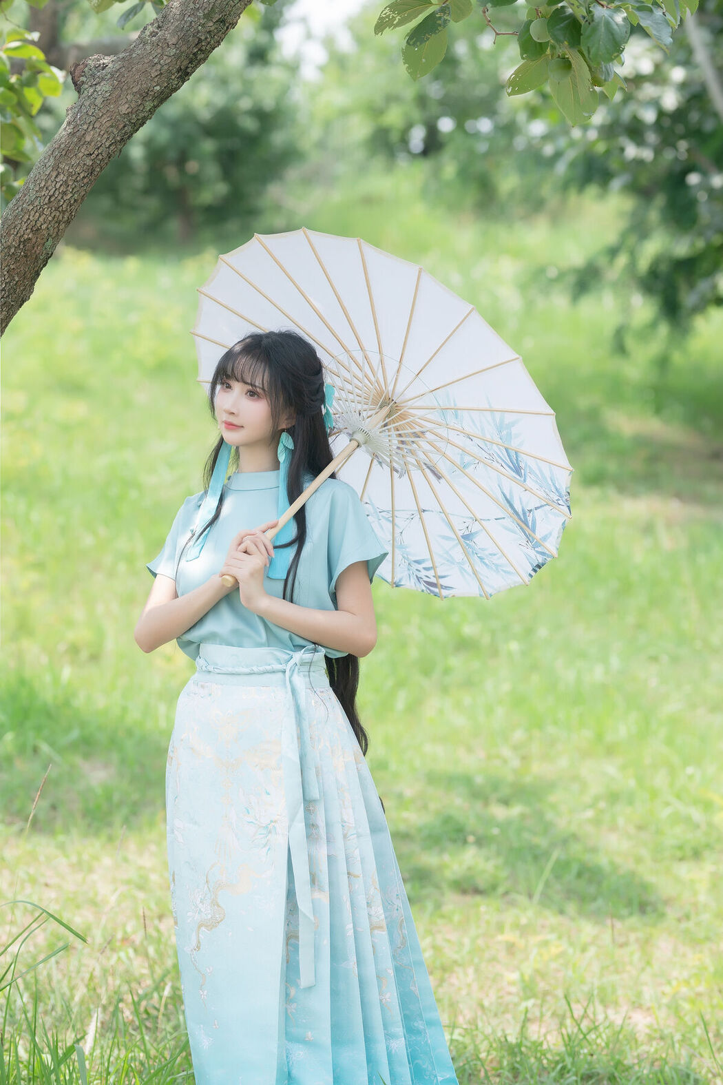 YiTuYu艺图语 Vol.7406 Qi Luo Sheng De Xiao Su Su