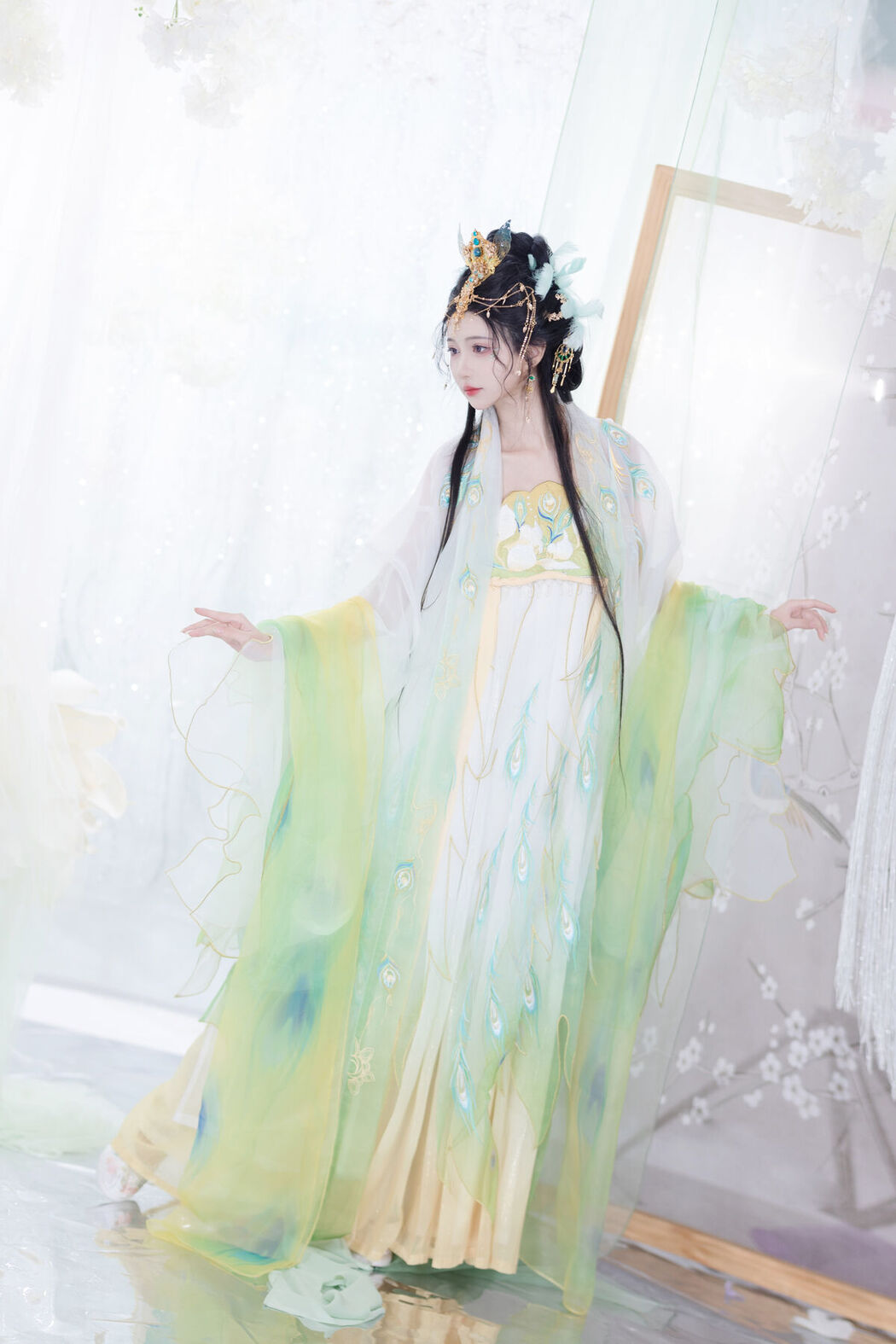 YiTuYu艺图语 Vol.7394 Qi Luo Sheng De Xiao Su Su