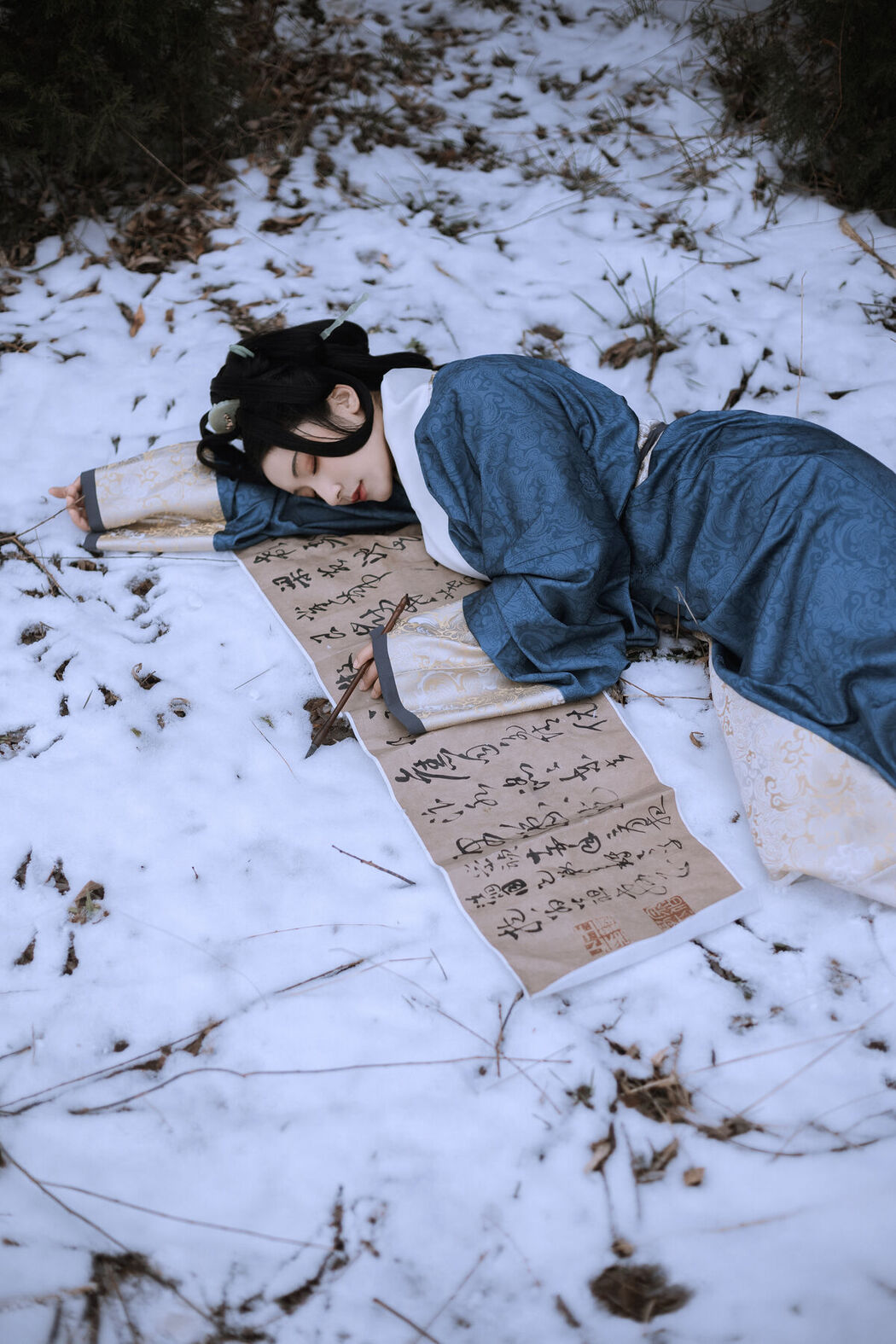 YiTuYu艺图语 Vol.7431 Zhi Yu Qian Deng