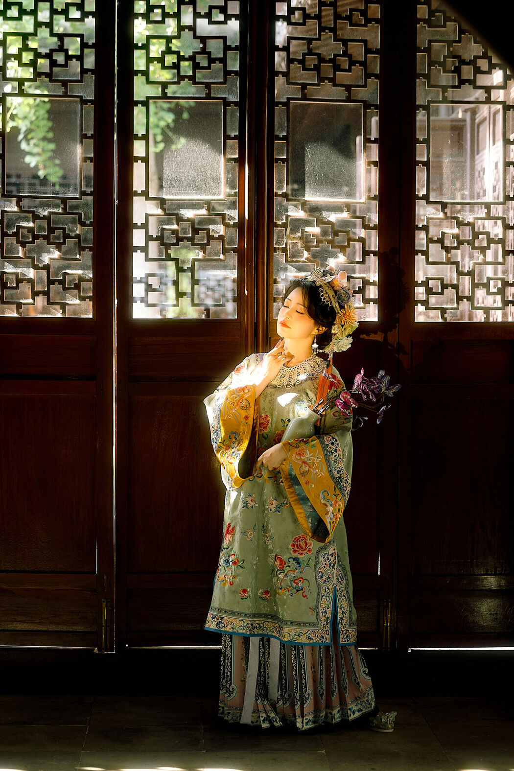 YiTuYu艺图语 Vol.7346 Yue Yue Er Yu Shi