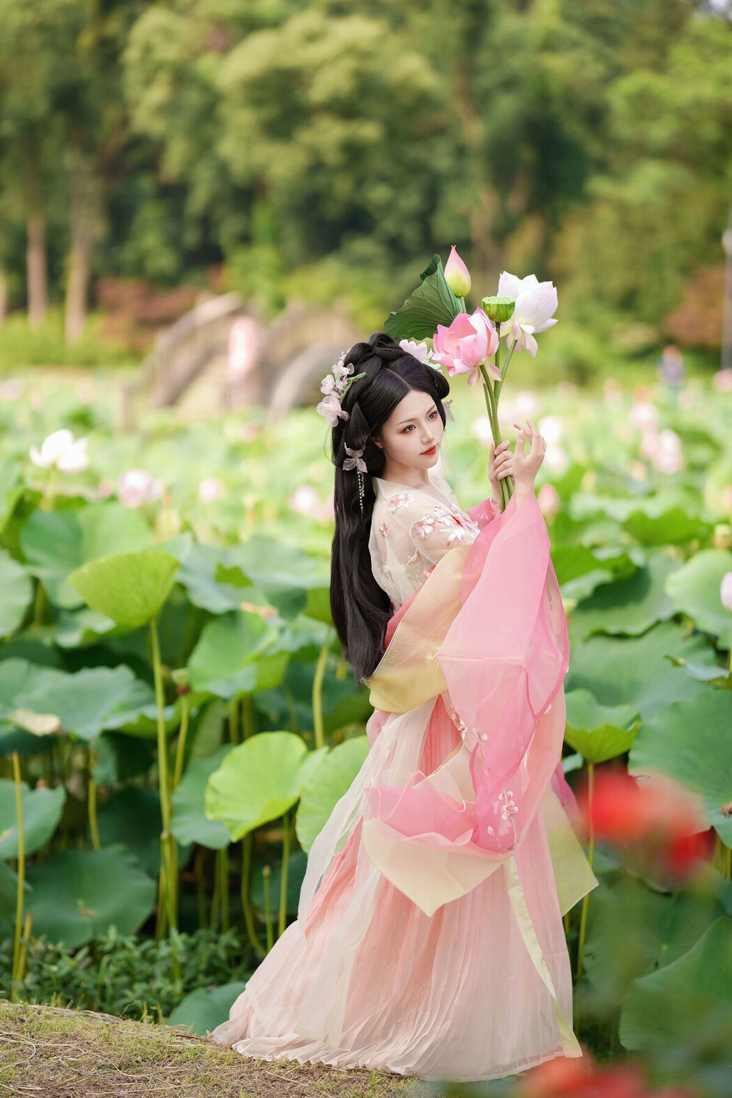YiTuYu艺图语 Vol.7409 Yu Xiao Li Lili