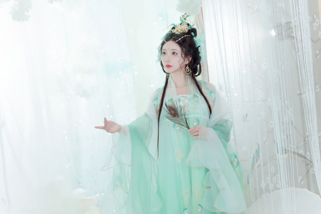 YiTuYu艺图语 Vol.7451 Qi Luo Sheng De Xiao Su Su