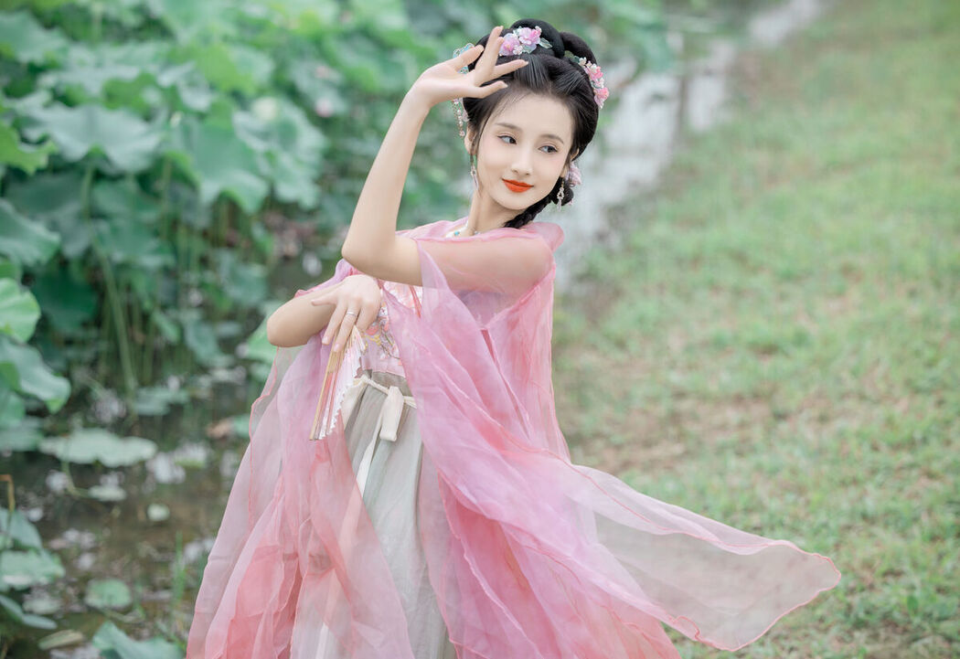 YiTuYu艺图语 Vol.7351 Elsa