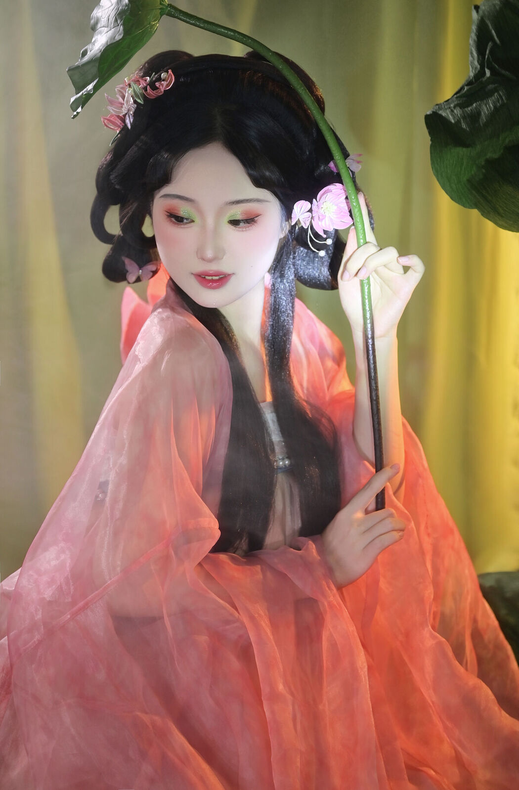 YiTuYu艺图语 Vol.7355 Nashi Tu Shiro