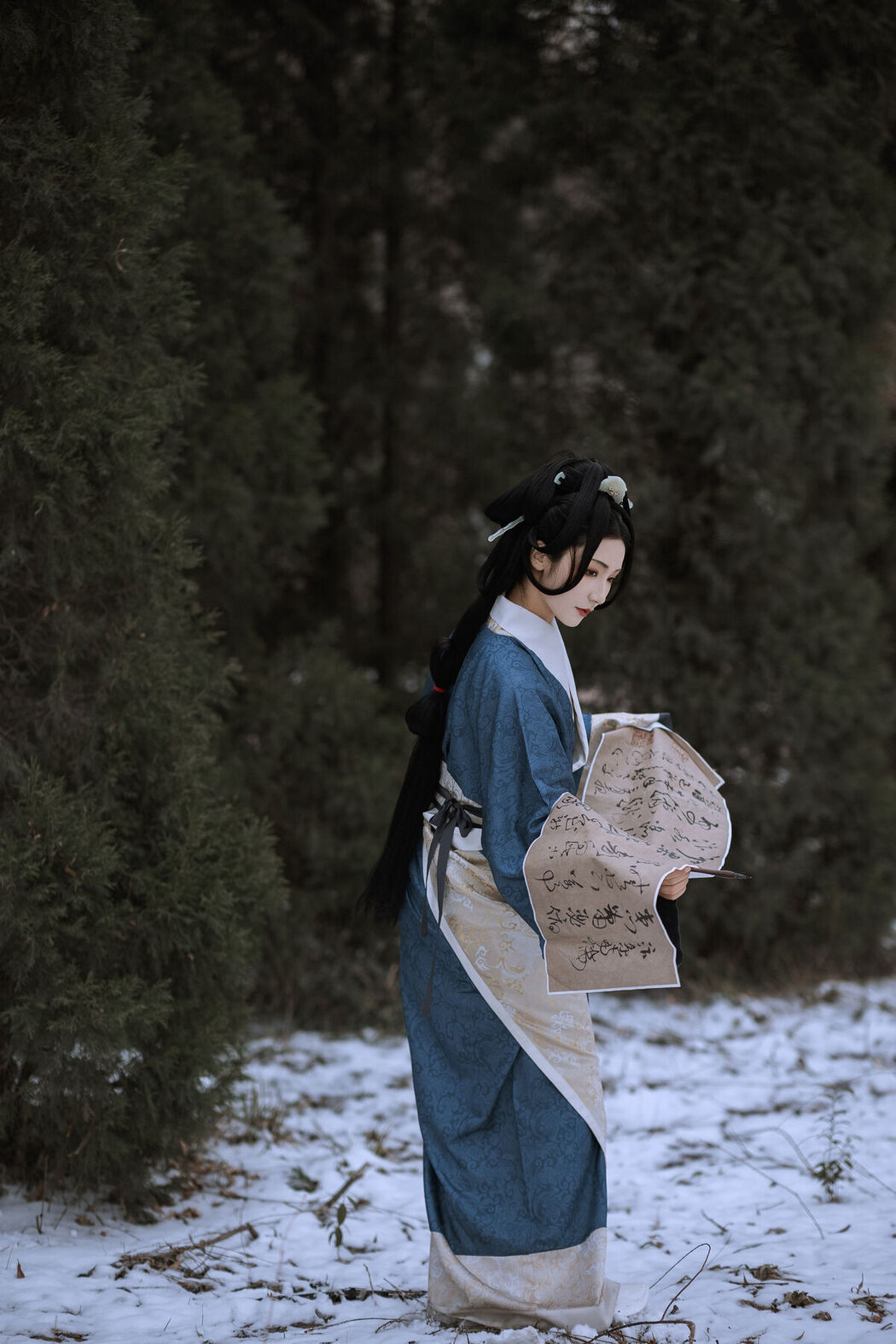 YiTuYu艺图语 Vol.7431 Zhi Yu Qian Deng