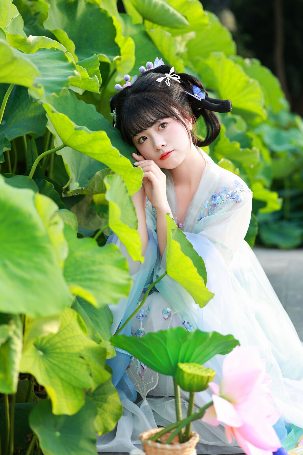 YiTuYu艺图语 Vol.7404 Yi Ming