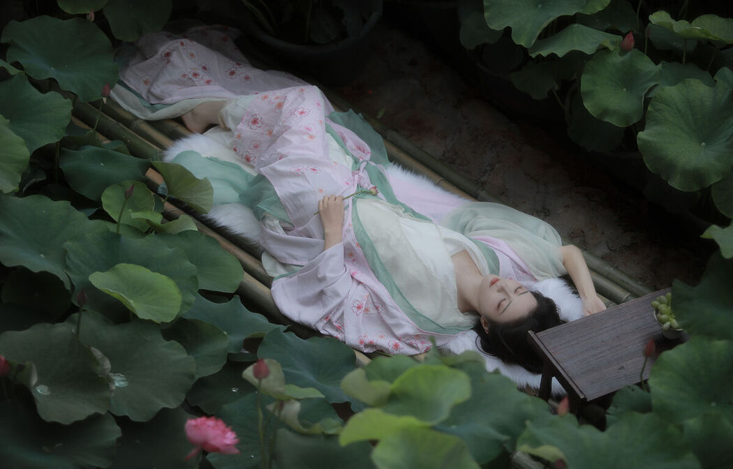YiTuYu艺图语 Vol.7359 Wu Sui Sui