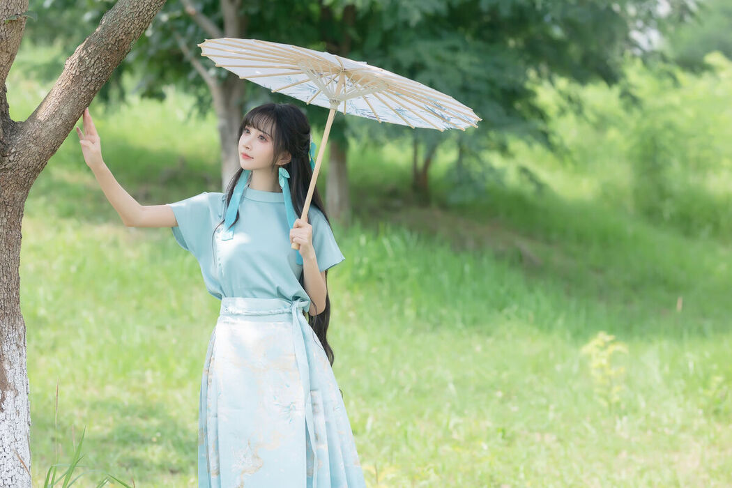YiTuYu艺图语 Vol.7406 Qi Luo Sheng De Xiao Su Su