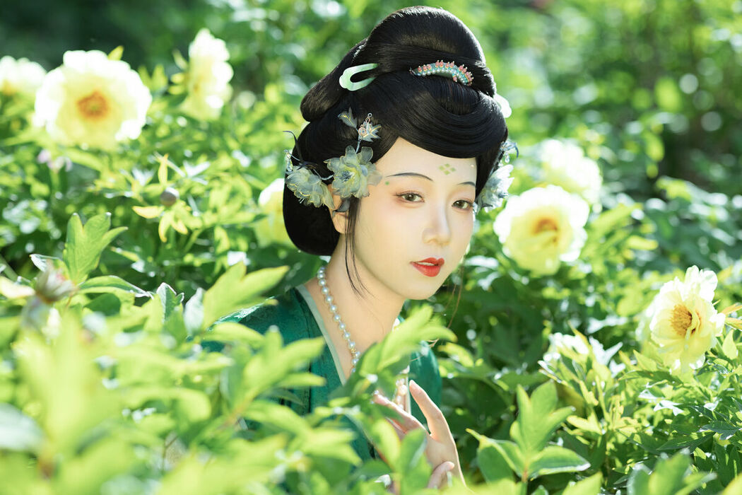YiTuYu艺图语 Vol.7360 Hu Tu Tu Tu Tu Tu