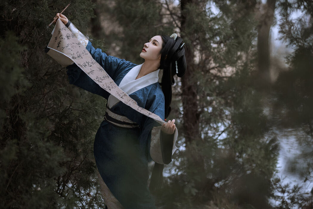 YiTuYu艺图语 Vol.7431 Zhi Yu Qian Deng