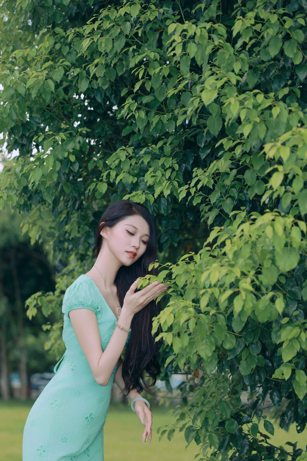 YiTuYu艺图语 Vol.7492 Liu Liu