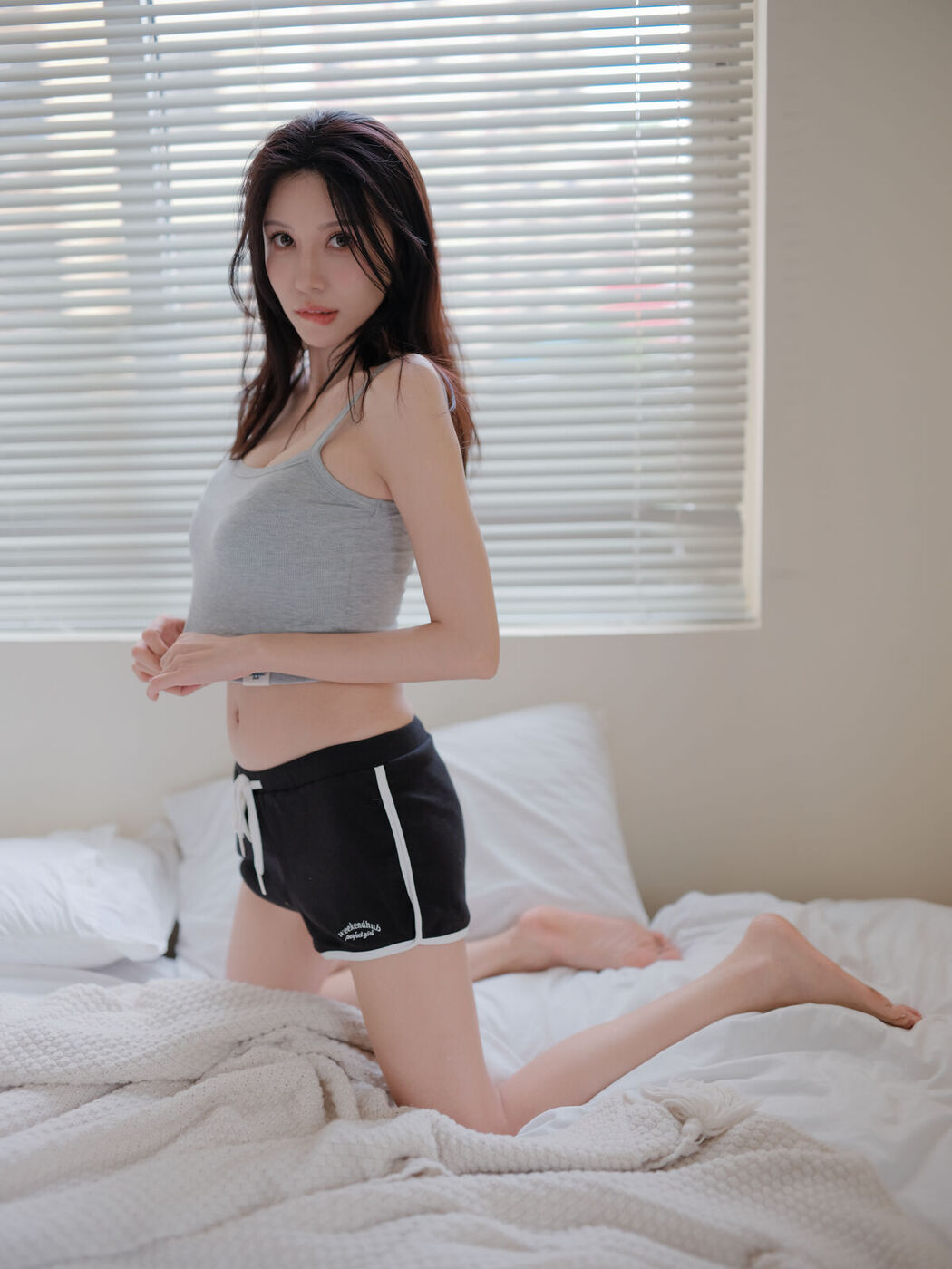 YiTuYu艺图语 Vol.7369 Qiu Qiu