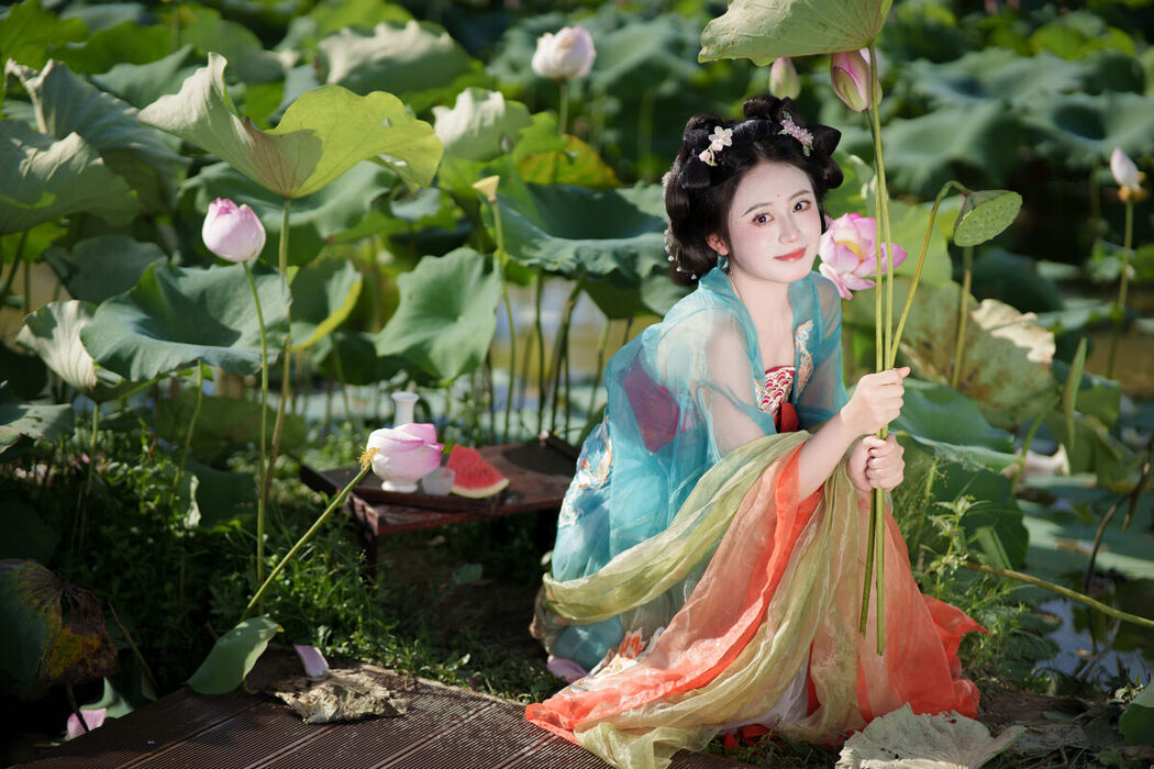 YiTuYu艺图语 Vol.7376 Shu Pian Yoyi