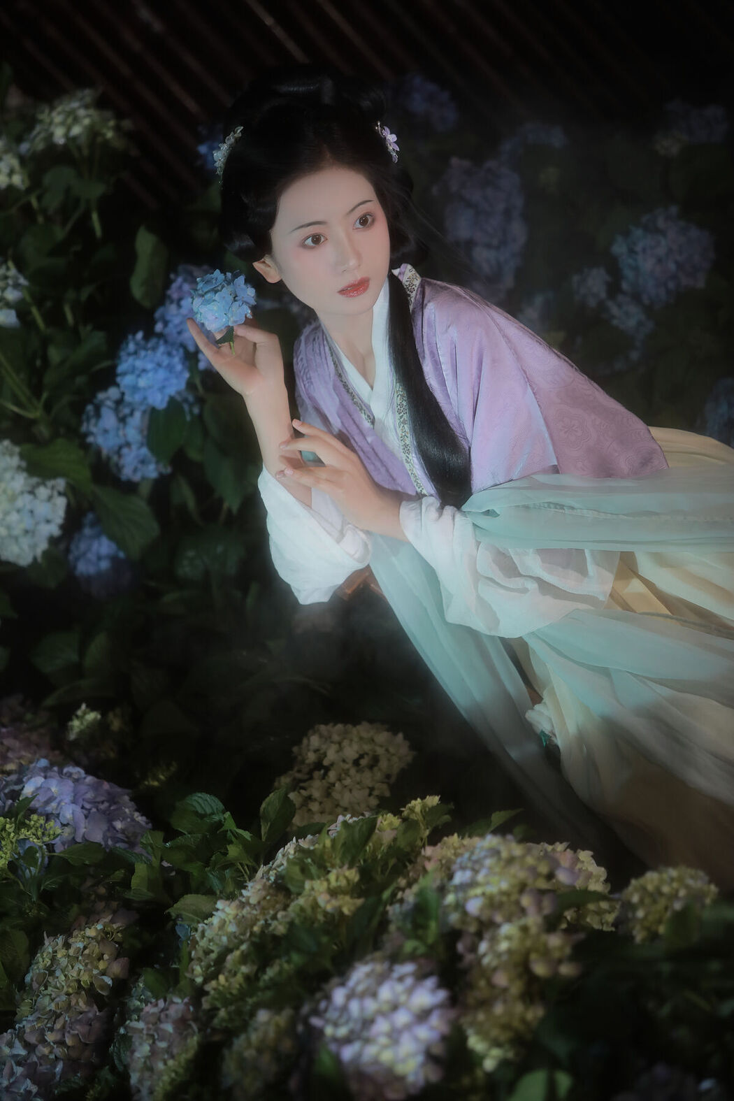 YiTuYu艺图语 Vol.7365 Yu Jin