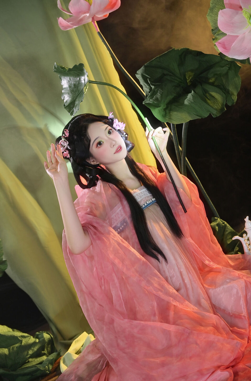 YiTuYu艺图语 Vol.7355 Nashi Tu Shiro