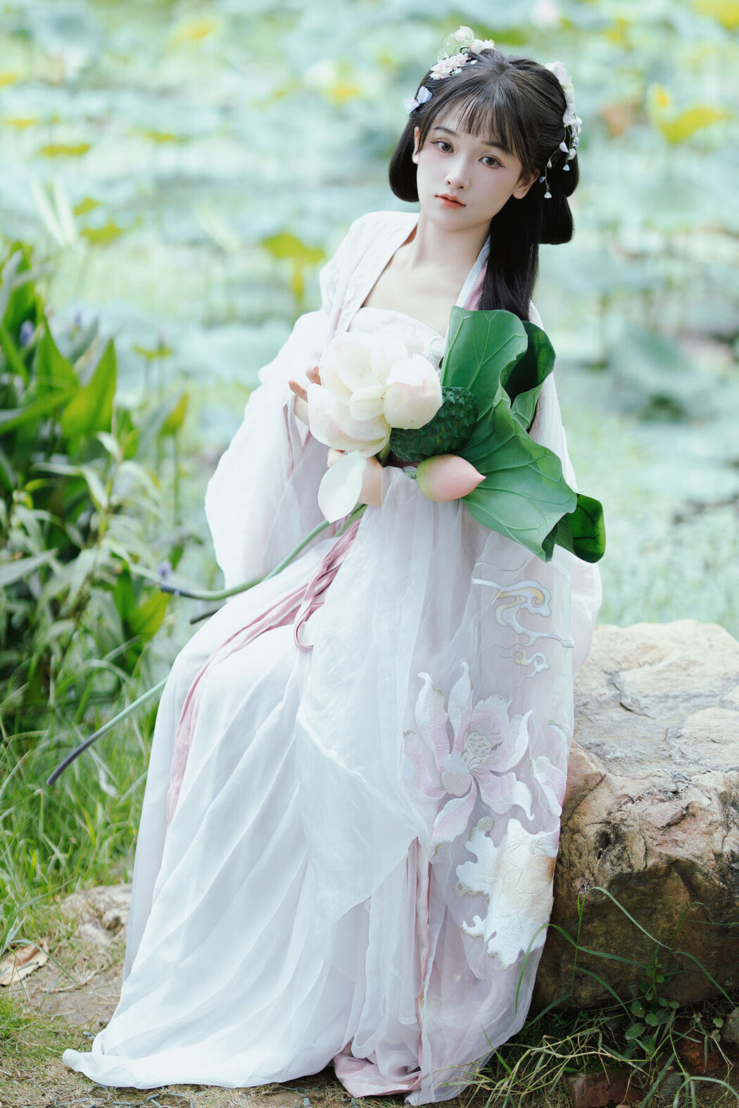 YiTuYu艺图语 Vol.7426 Yi Ming Cover Photo