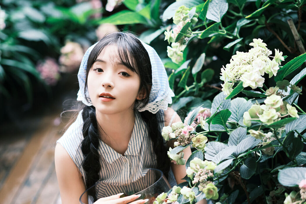 YiTuYu艺图语 Vol.7348 Min Zui Xiao Mo Xuan