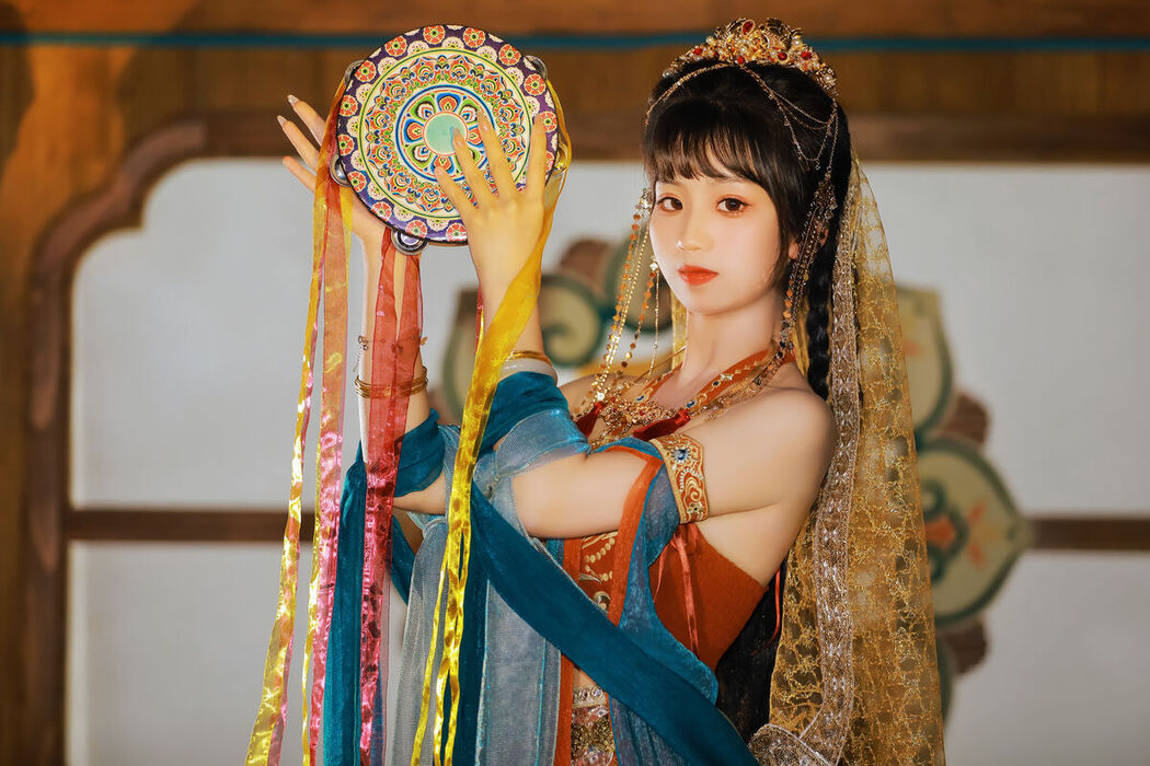 YiTuYu艺图语 Vol.7436 Zhou Zhou AY