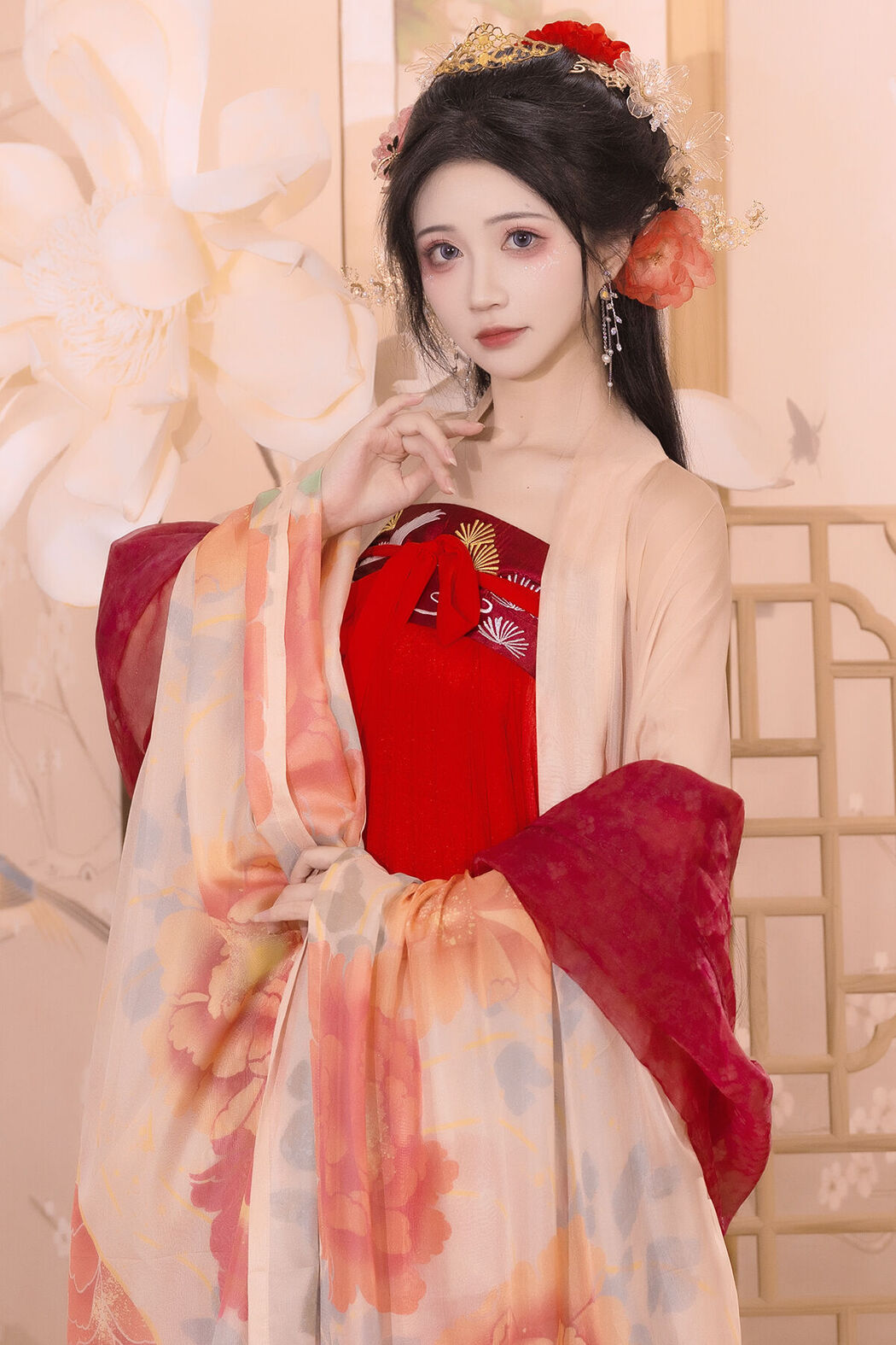 YiTuYu艺图语 Vol.7521 Qi Luo Sheng De Xiao Su Su Cover Photo