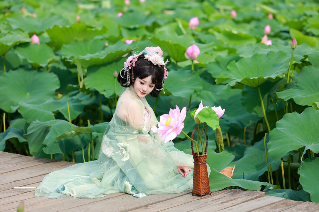 YiTuYu艺图语 Vol.7407 Bu Ke Ai De He He Miao