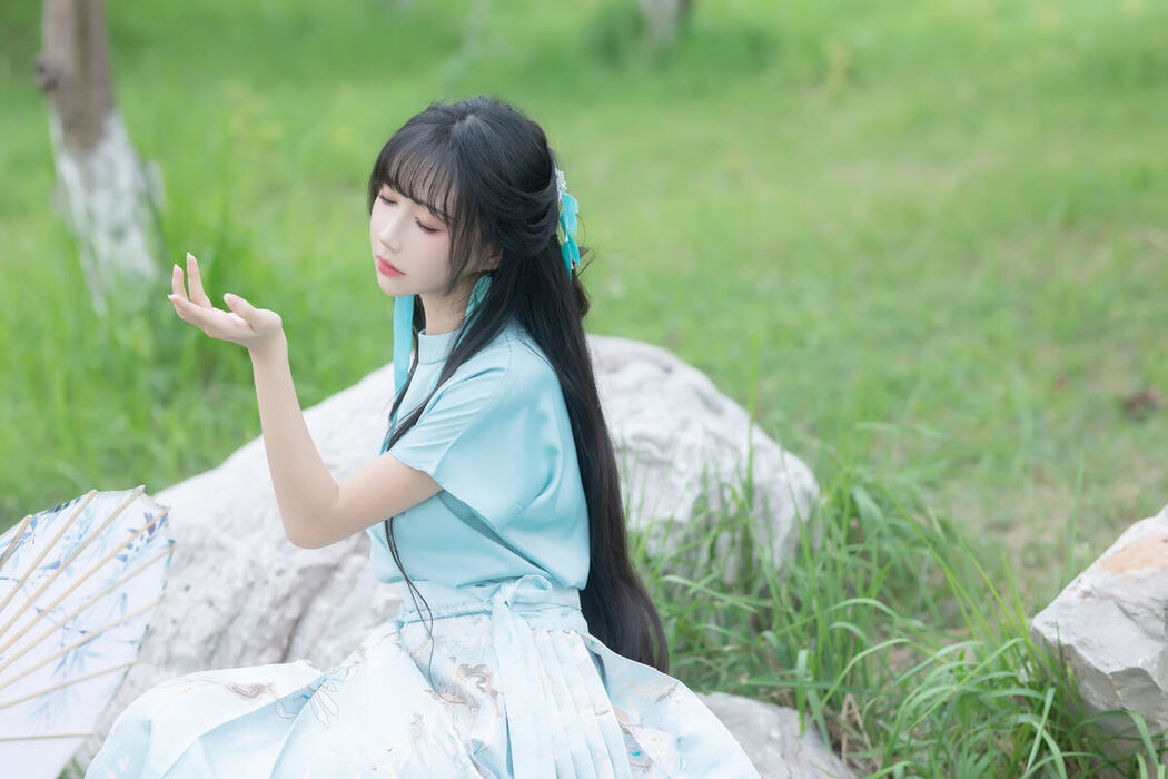 YiTuYu艺图语 Vol.7406 Qi Luo Sheng De Xiao Su Su