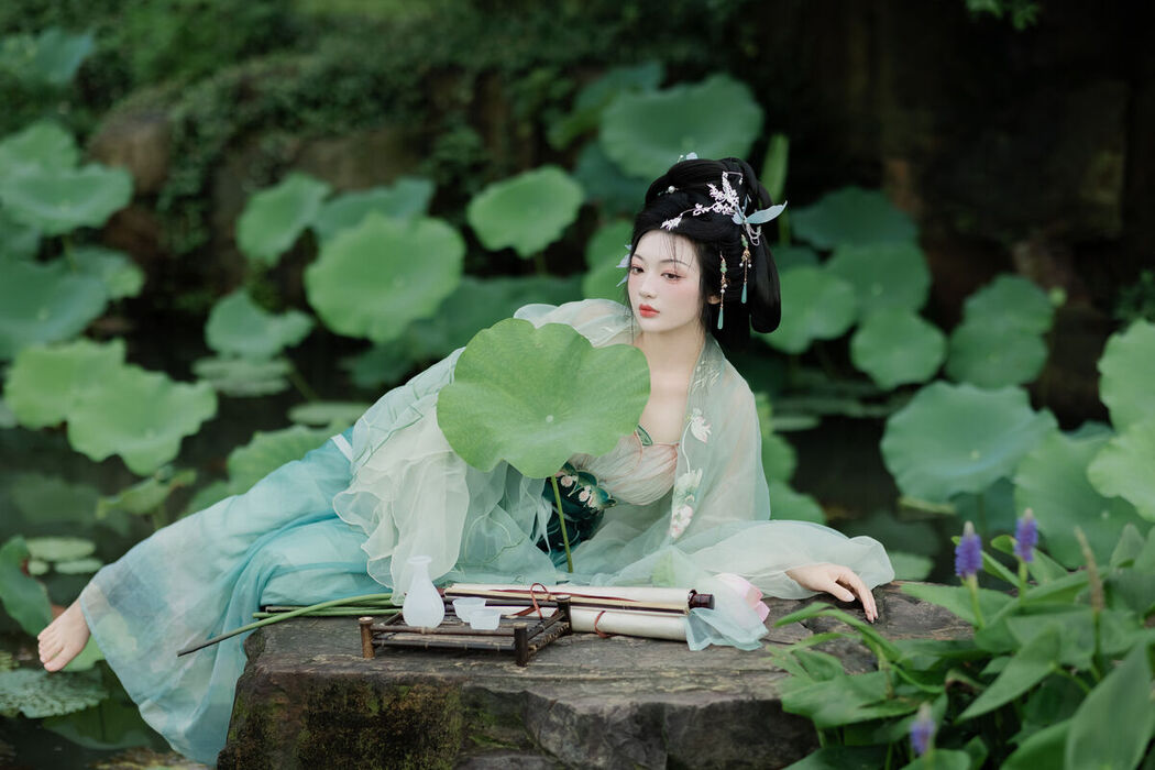 YiTuYu艺图语 Vol.7508 Zhuang Zi Qing