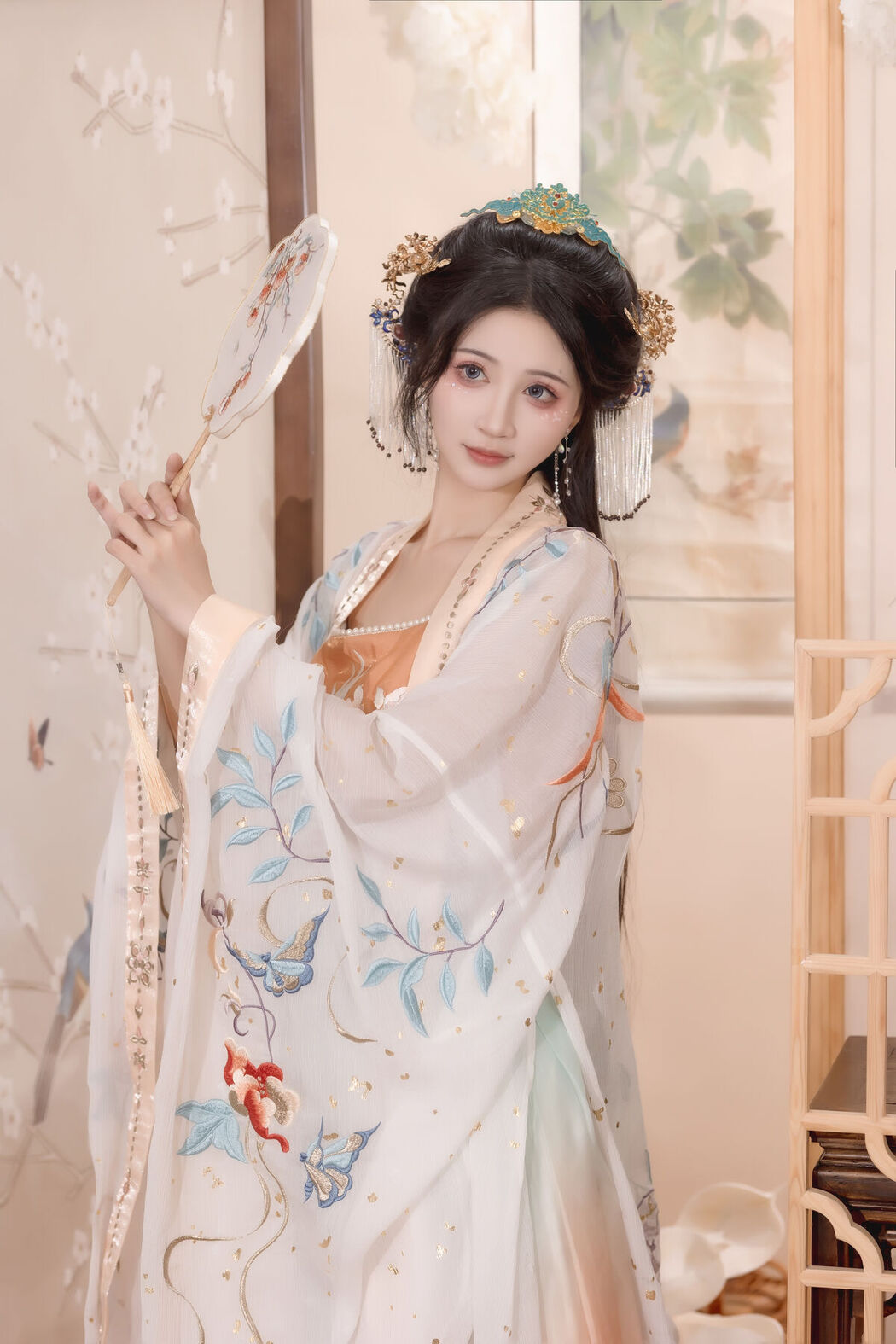 YiTuYu艺图语 Vol.7470 Qi Luo Sheng De Xiao Su Su
