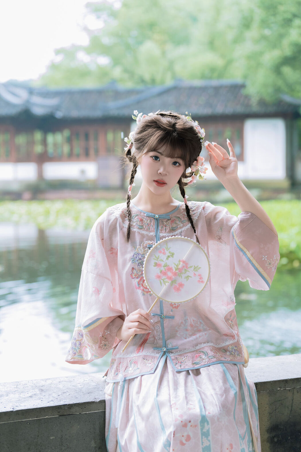 YiTuYu艺图语 Vol.7341 Sai De Guo Xi Li Ma