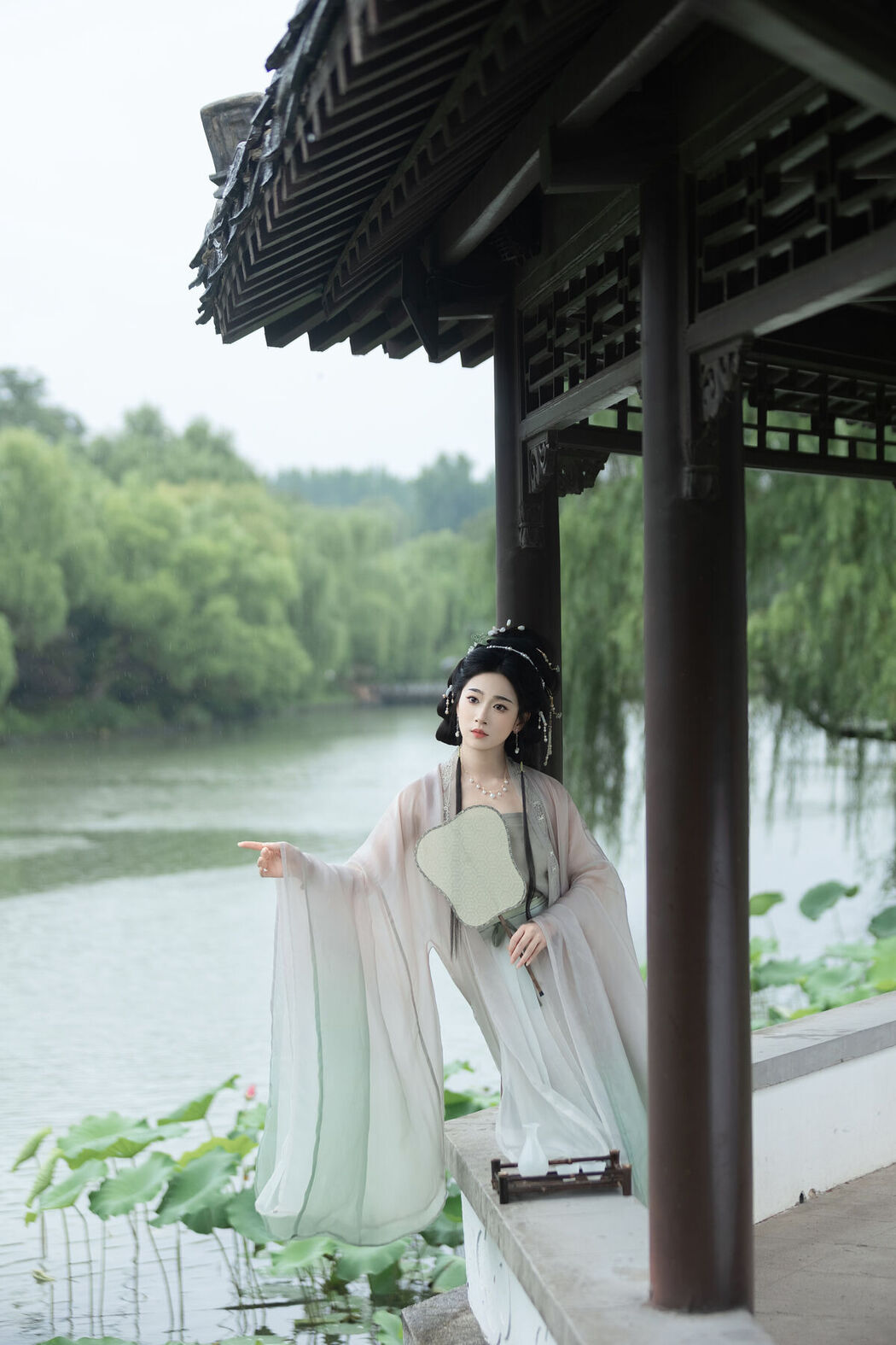 YiTuYu艺图语 Vol.7383 La Tu Tou