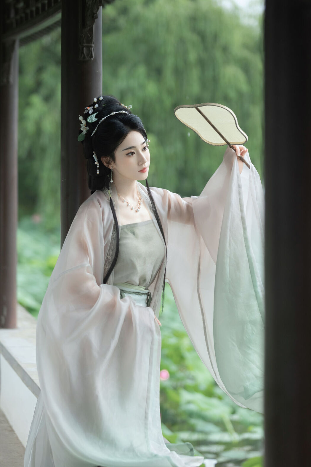 YiTuYu艺图语 Vol.7383 La Tu Tou