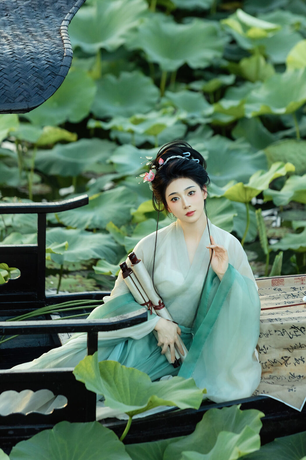 YiTuYu艺图语 Vol.7476 La Tu Tou