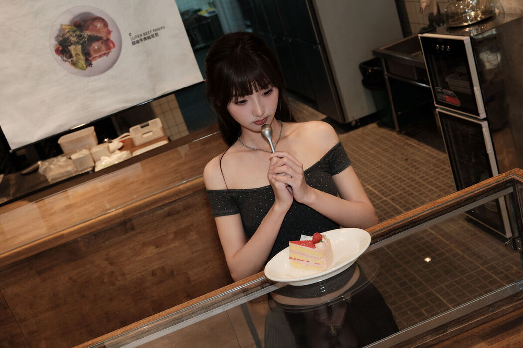 YiTuYu艺图语 Vol.7507 Chen Nian Xiao Jiu
